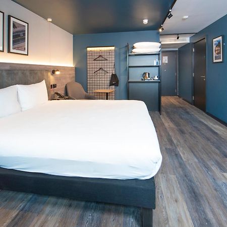 Готель Ibis Styles London Gatwick Airport Кролі Екстер'єр фото
