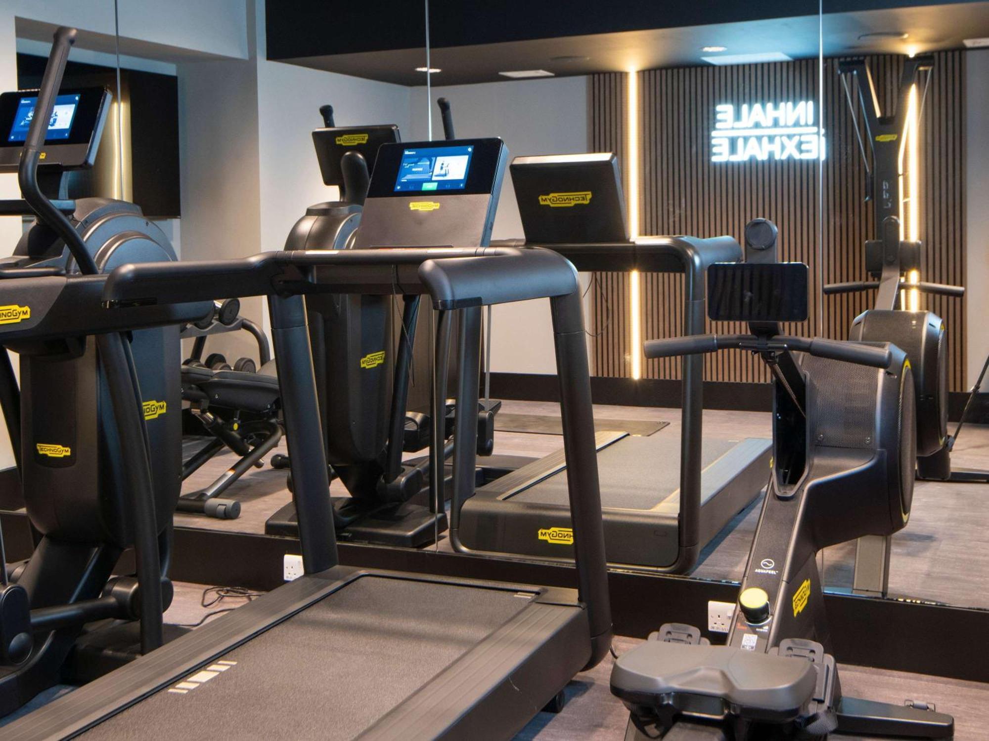 Готель Ibis Styles London Gatwick Airport Кролі Екстер'єр фото