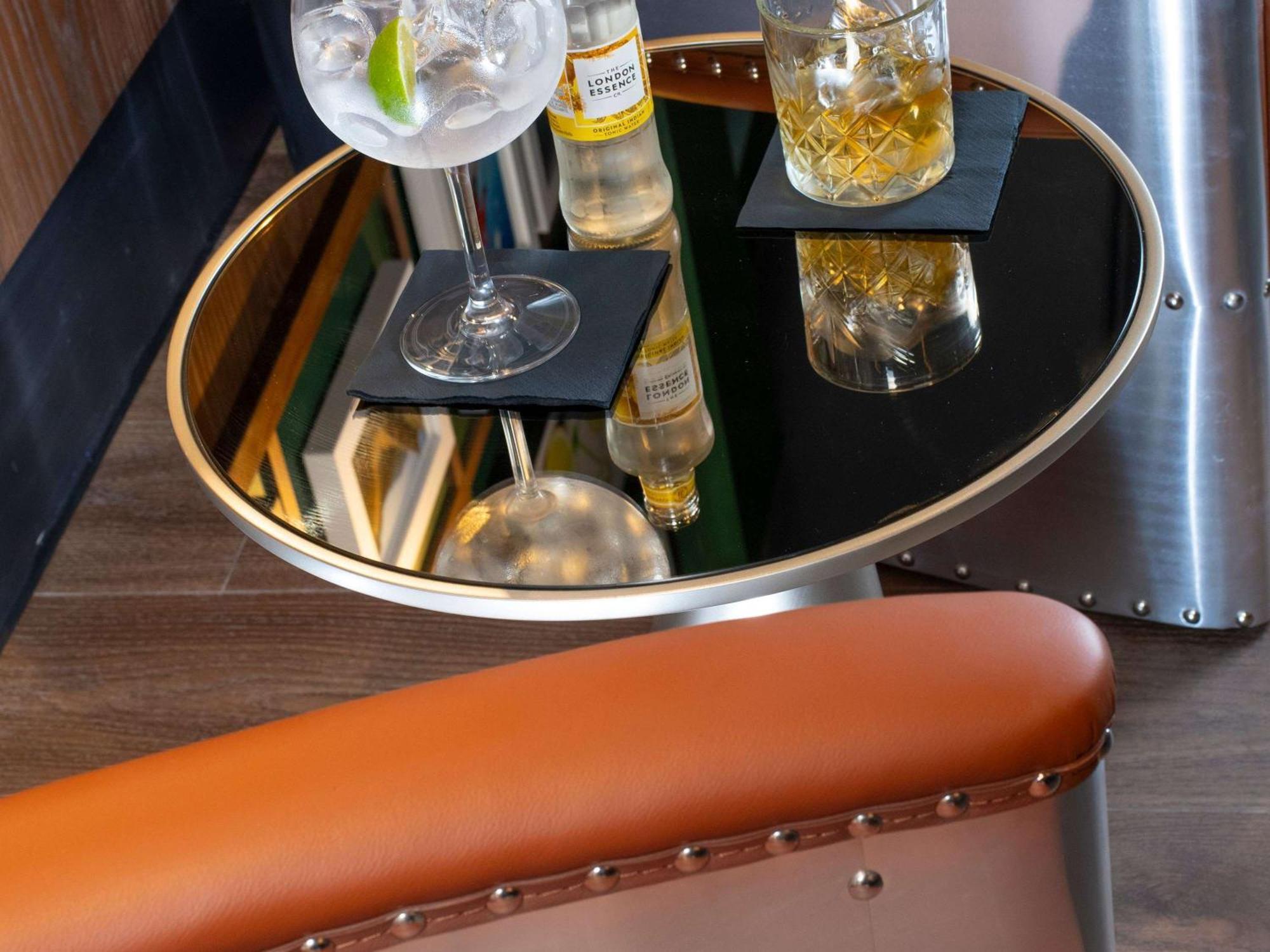 Готель Ibis Styles London Gatwick Airport Кролі Екстер'єр фото