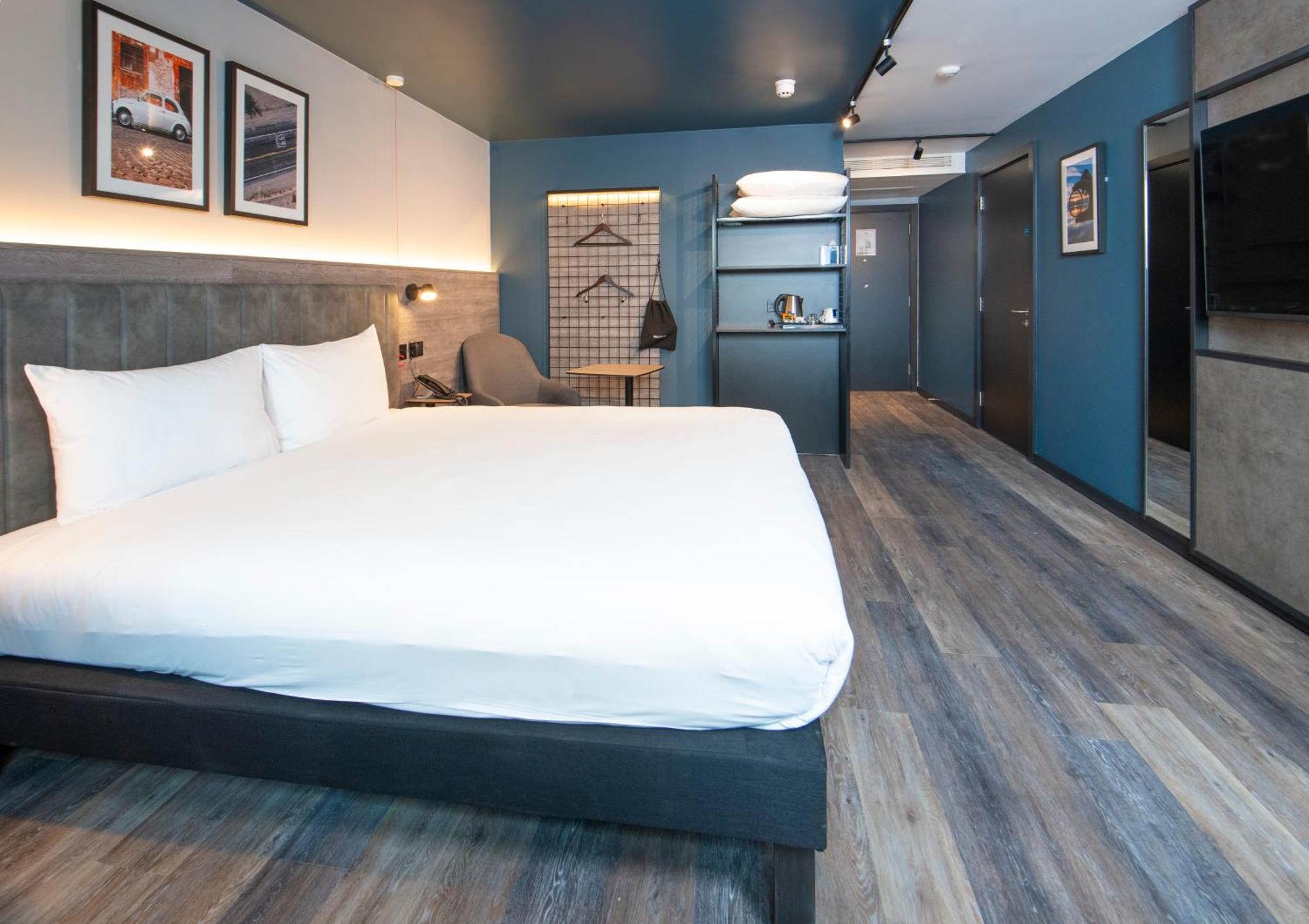 Готель Ibis Styles London Gatwick Airport Кролі Екстер'єр фото
